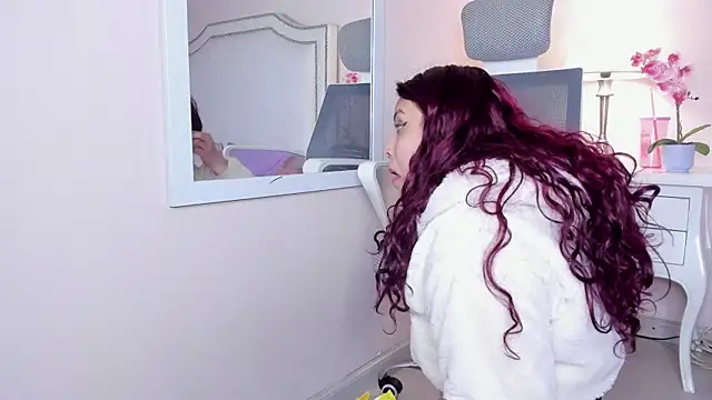 Snapshot of KIMAPRIL chatting on 11.29.25 KIMAPRIL online show from 11.29.25