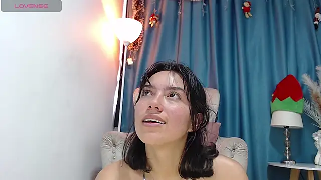 salome Queenx online show from 12.31.24