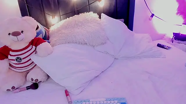 CamiloDoumit online show from 02.17.25