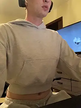 Snapshot of YourFavTwinkie chatting on 03.29.26 YourFavTwinkie online show from 03.29.26