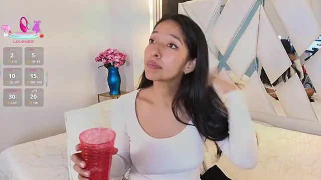 Snapshot of Valery_wang chatting on 03.04.25 Valery wang online show from 03.04.25