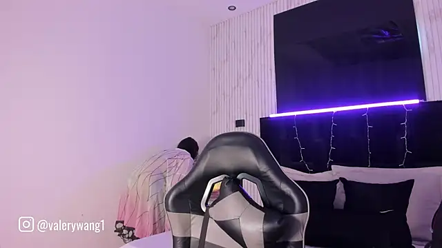 Snapshot of Valery_wang chatting on 09.11.25 Valery wang online show from 09.11.25