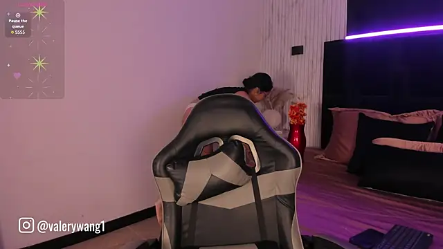 Snapshot of Valery_wang chatting on 10.01.25 Valery wang online show from 10.01.25