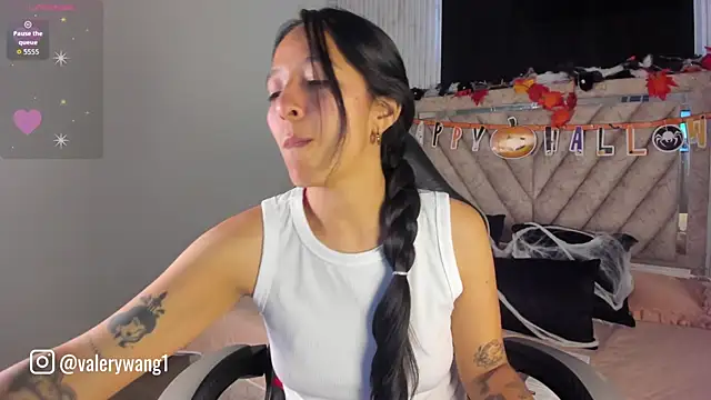 Snapshot of Valery_wang chatting on 10.16.25 Valery wang online show from 10.16.25