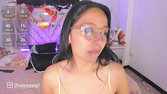 Snapshot of Valery_wang chatting on 10.21.25 Valery wang online show from 10.21.25