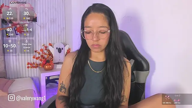 Snapshot of Valery_wang chatting on 10.22.25 Valery wang online show from 10.22.25