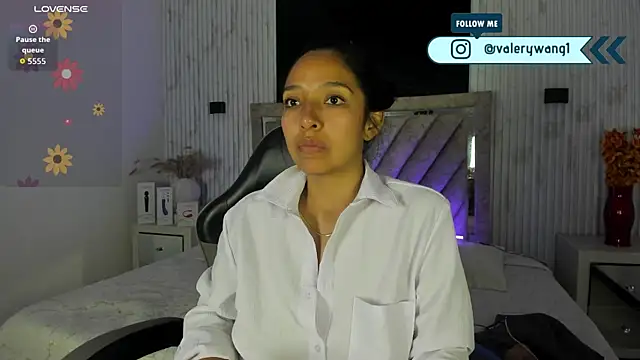 Snapshot of Valery_wang chatting on 12.22.25 Valery wang online show from 12.22.25