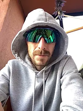 dann1111 online show from 11.08.25