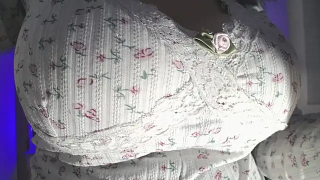 kittyhouse hs online show from 03.09.26