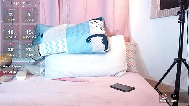 Snapshot of pamela_ chatting on 02.26.25 pamela online show from 02.26.25