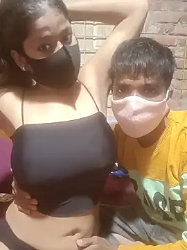 Snapshot of Indian_Couple3 chatting on 12.04.24 Indian Couple3 online show from 12.04.24