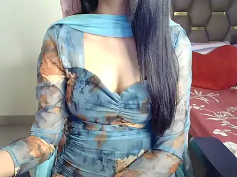 Snapshot of CUTE_princess_143 chatting on 01.14.26 CUTE princess 143 online show from 01.14.26