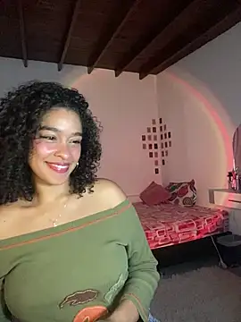 Snapshot of Arteatenea__ chatting on 03.22.25 Arteatenea online show from 03.22.25