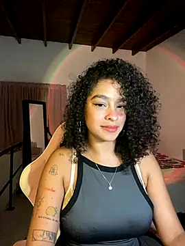 Snapshot of Arteatenea__ chatting on 09.28.25 Arteatenea online show from 09.28.25