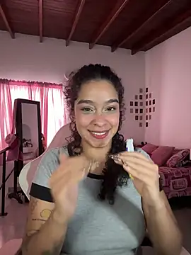 Snapshot of Arteatenea__ chatting on 05.31.26 Arteatenea online show from 05.31.26