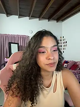 Snapshot of Arteatenea__ chatting on 06.04.26 Arteatenea online show from 06.04.26