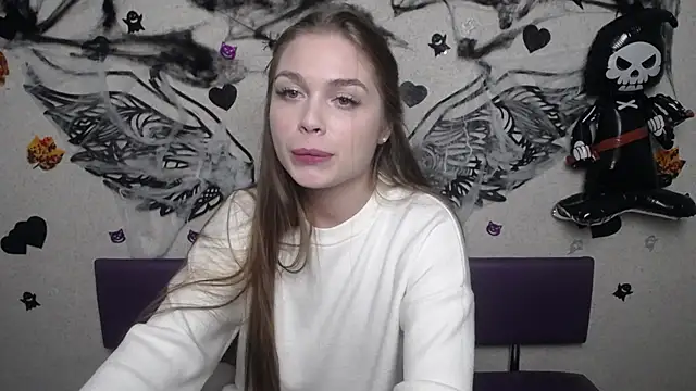 LaraPika online show from 10.26.25