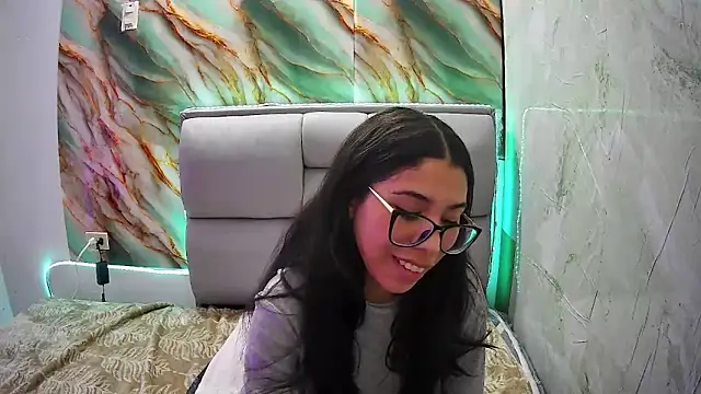 AmberJeong online show from 01.30.25