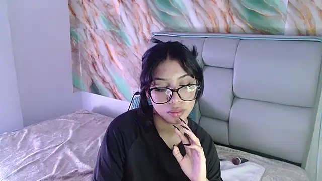 AmberJeong online show from 02.28.25