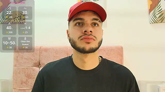 Snapshot of Amadeo_Wild chatting on 11.28.25 Amadeo Wild online show from 11.28.25