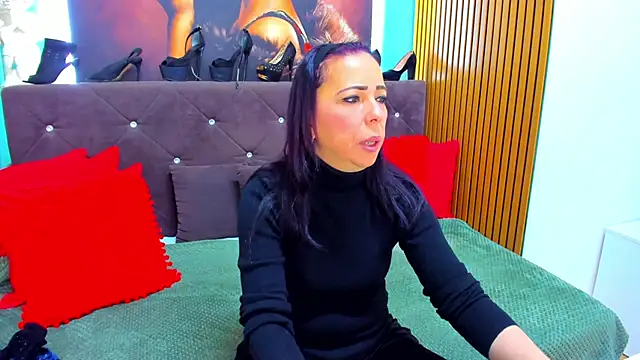 LauraSin online show from 04.30.26
