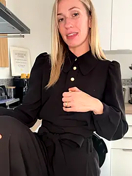 lola tentatiion online show from 10.12.25