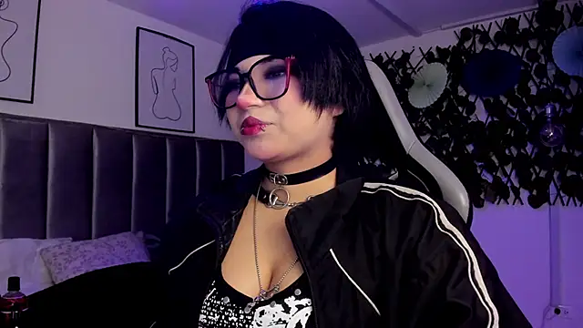 Kitty Gang online show from 04.22.26