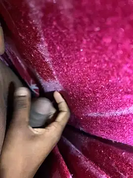 Snapshot of ShroveRising chatting on 01.07.25 ShroveRising online show from 01.07.25