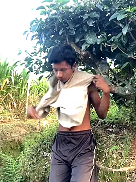 Snapshot of ShroveRising chatting on 10.27.25 ShroveRising online show from 10.27.25