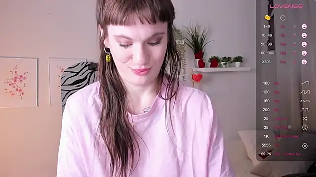 Snapshot of Fog_Foggy_Love chatting on 02.20.25 Fog Foggy Love online show from 02.20.25