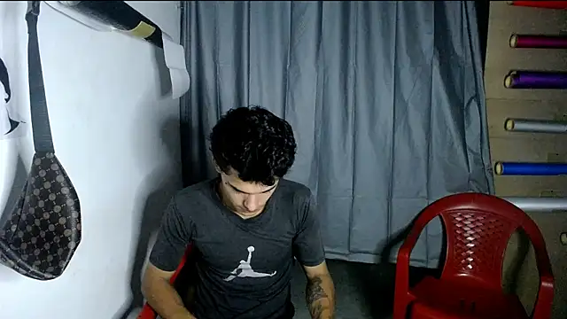 Snapshot of freddy_romas chatting on 12.26.24 freddy romas online show from 12.26.24