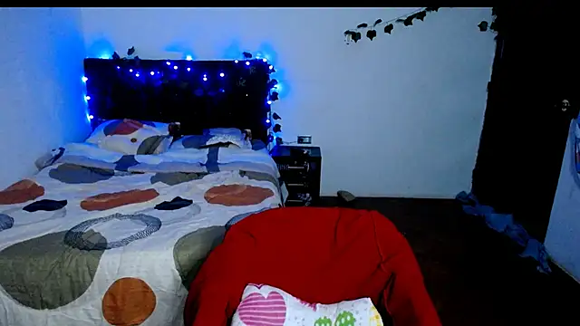 Snapshot of freddy_romas chatting on 09.13.25 freddy romas online show from 09.13.25