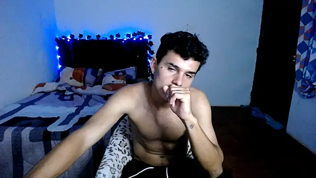 Snapshot of freddy_romas chatting on 09.27.25 freddy romas online show from 09.27.25