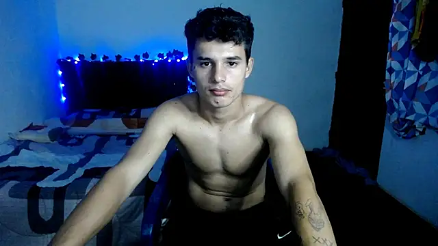 Snapshot of freddy_romas chatting on 09.27.25 freddy romas online show from 09.27.25