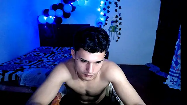 Snapshot of freddy_romas chatting on 10.27.25 freddy romas online show from 10.27.25