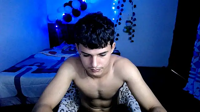 Snapshot of freddy_romas chatting on 11.16.25 freddy romas online show from 11.16.25