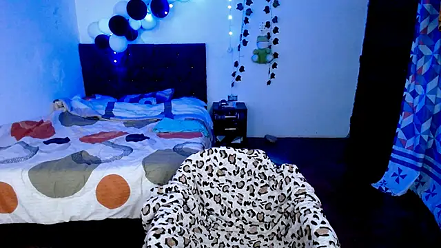 Snapshot of freddy_romas chatting on 11.30.25 freddy romas online show from 11.30.25