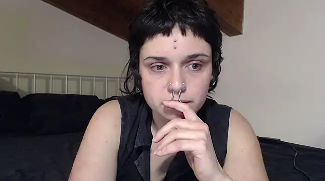 Snapshot of kinkyspirali chatting on 12.24.24 kinkyspirali online show from 12.24.24