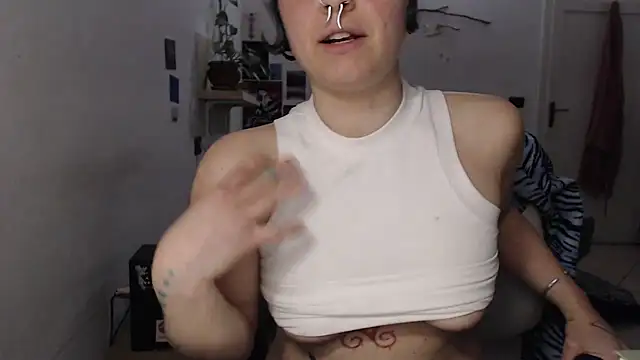 Snapshot of kinkyspirali chatting on 03.13.25 kinkyspirali online show from 03.13.25