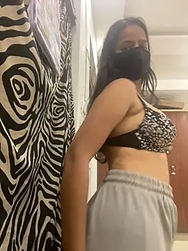 Snapshot of Pie066_ chatting on 02.02.25 Pie066 online show from 02.02.25