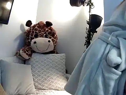 Snapshot of mysterymel chatting on 03.01.25 mysterymel online show from 03.01.25