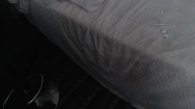 Snapshot of mysterymel chatting on 09.22.25 mysterymel online show from 09.22.25