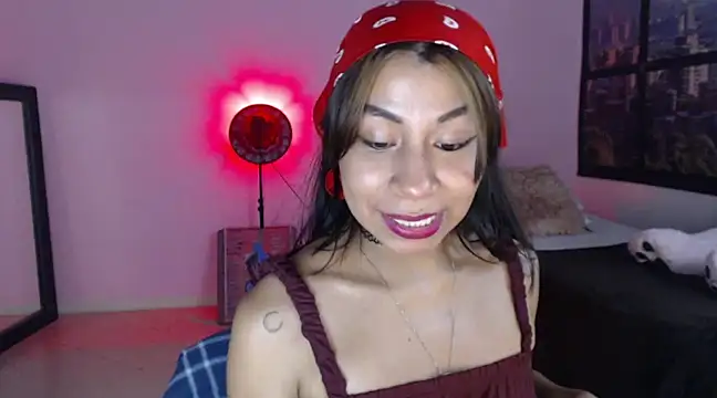 selene gils online show from 03.13.25