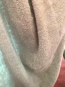 Snapshot of Mingtian4117 chatting on 11.24.25 Mingtian4117 online show from 11.24.25