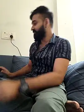 Snapshot of Fun_Guuy chatting on 01.11.25 Fun Guuy online show from 01.11.25