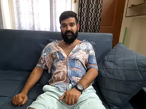 Snapshot of Fun_Guuy chatting on 02.08.25 Fun Guuy online show from 02.08.25