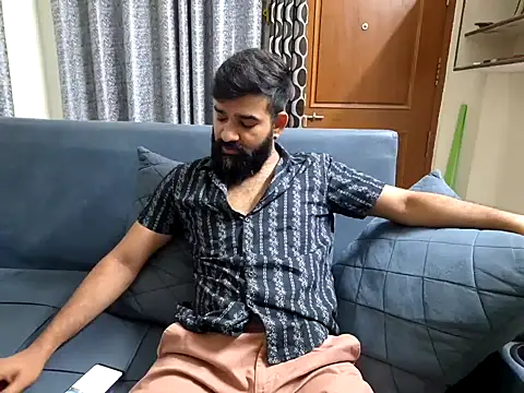 Snapshot of Fun_Guuy chatting on 02.08.25 Fun Guuy online show from 02.08.25