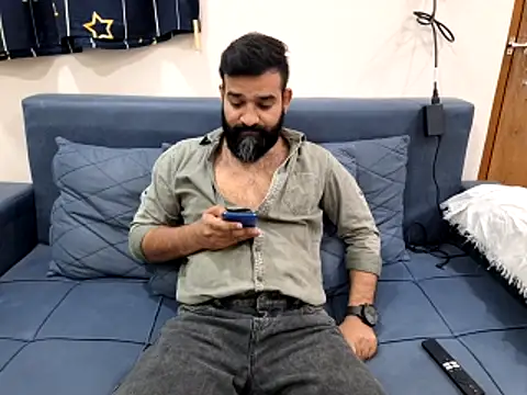 Snapshot of Fun_Guuy chatting on 11.13.25 Fun Guuy online show from 11.13.25