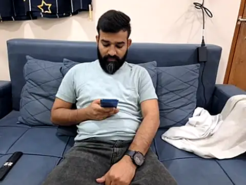 Snapshot of Fun_Guuy chatting on 11.14.25 Fun Guuy online show from 11.14.25