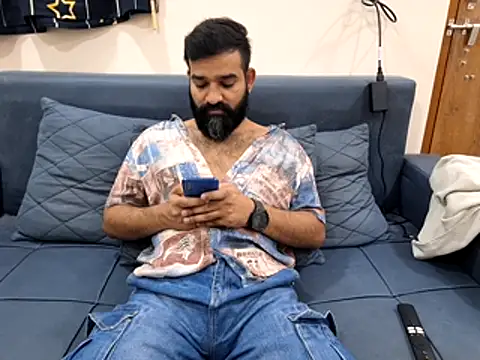 Snapshot of Fun_Guuy chatting on 11.22.25 Fun Guuy online show from 11.22.25